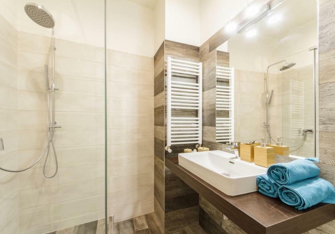 Central Prague Crown Apartments Luaran gambar