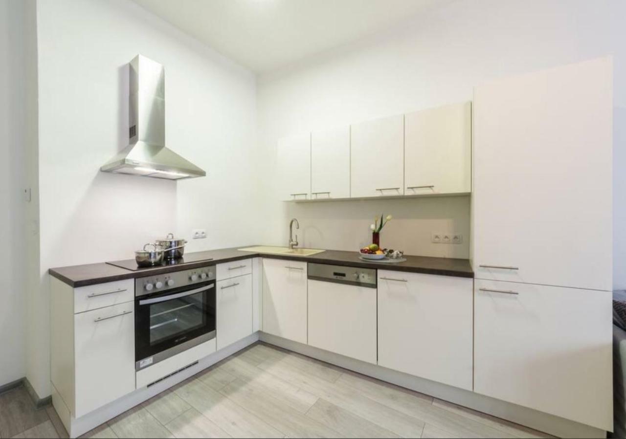 Central Prague Crown Apartments Luaran gambar